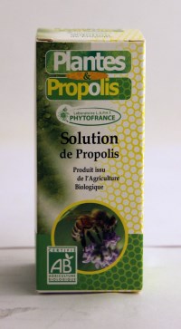 La solution de propolis est un excellent vecteur des huiles essentielles